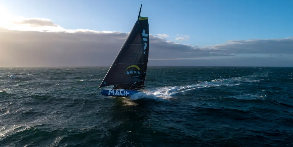 New York Vendee leader Charlie Dalin expected @ the finish line early tomorrow