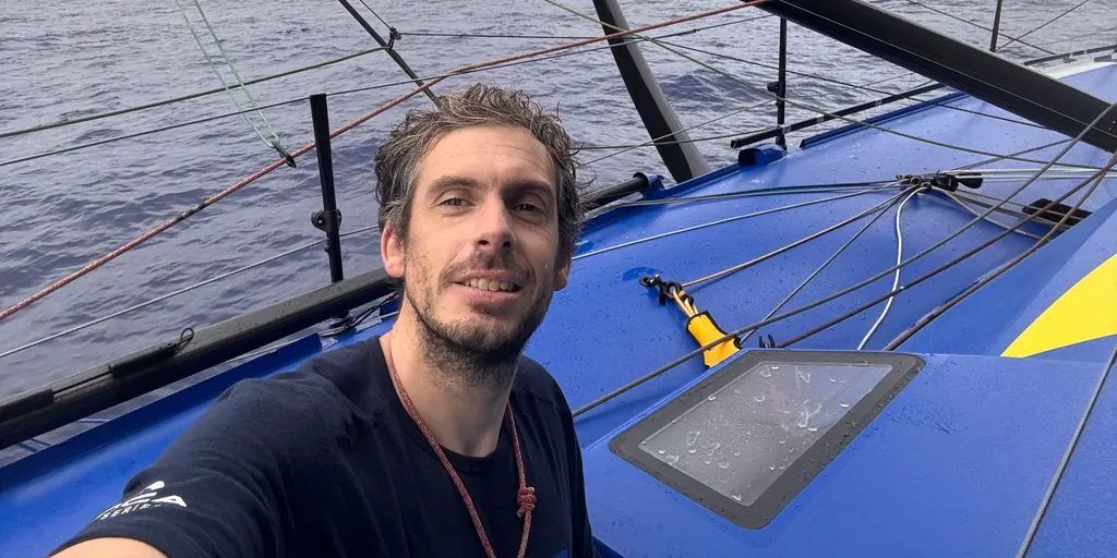 Vendée Globe leader Dalin back crosses the Equator into the Northern Hemisphere