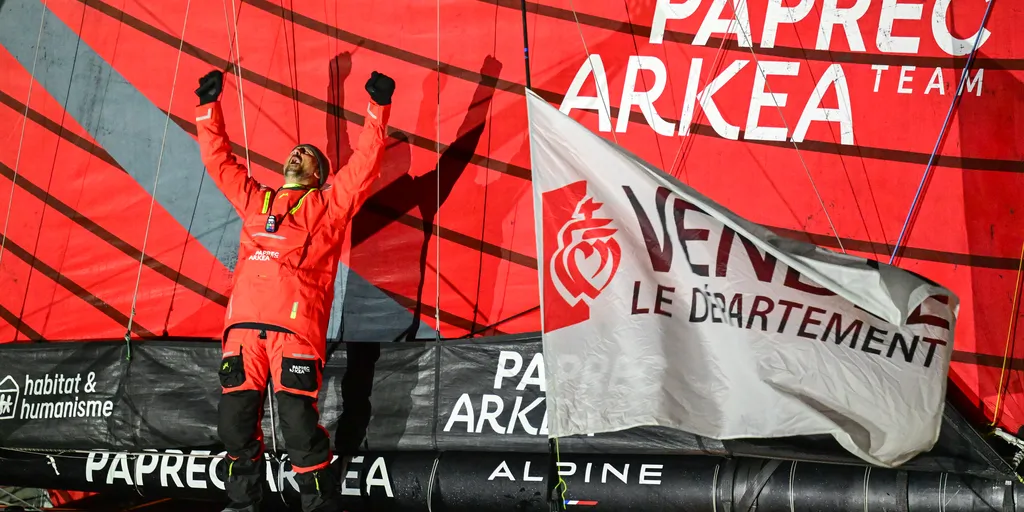 Yoann Richomme and PAPREC ARKÉA 2nd in the 2024 Vendée Globe