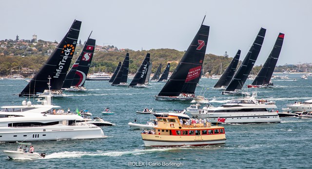 Comanche takes early lead in Rolex Sydney Hobart Yacht Race