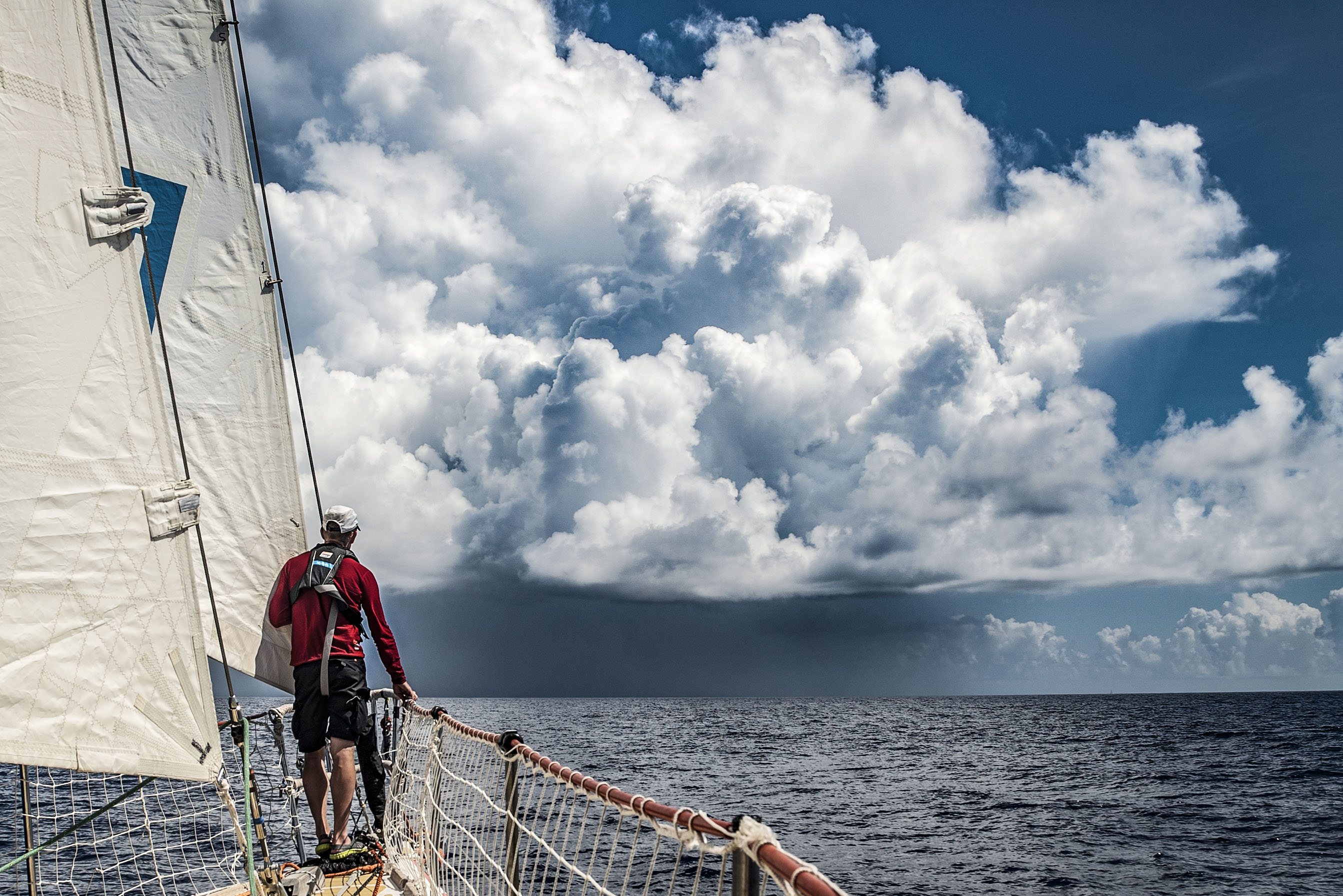 Clipper Race: Sanya Tropical Paradise Race too close to call