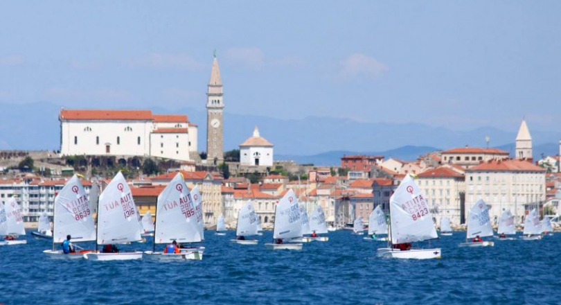 Light Wind and Big Shifts for Optimist European Championships, Day 1