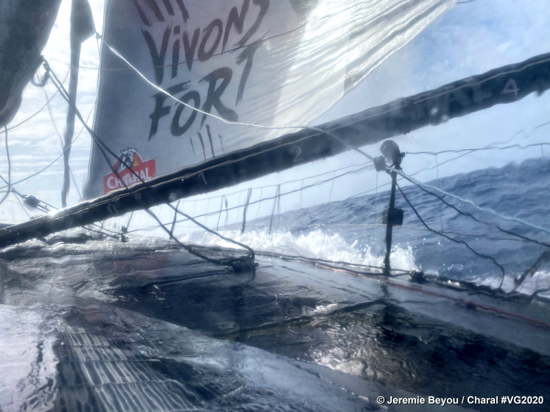 Vende Globe leaders Ruyant and Dalin extend advantage