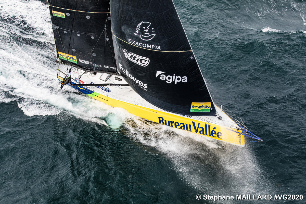 Yannick Bestaven Sets Pace in Pacific, Ruyant Floods Bow Tank