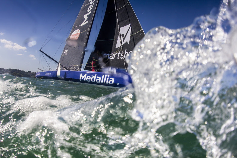 Sevenstar Round Britain & Ireland Race leaders past The Lizard, video