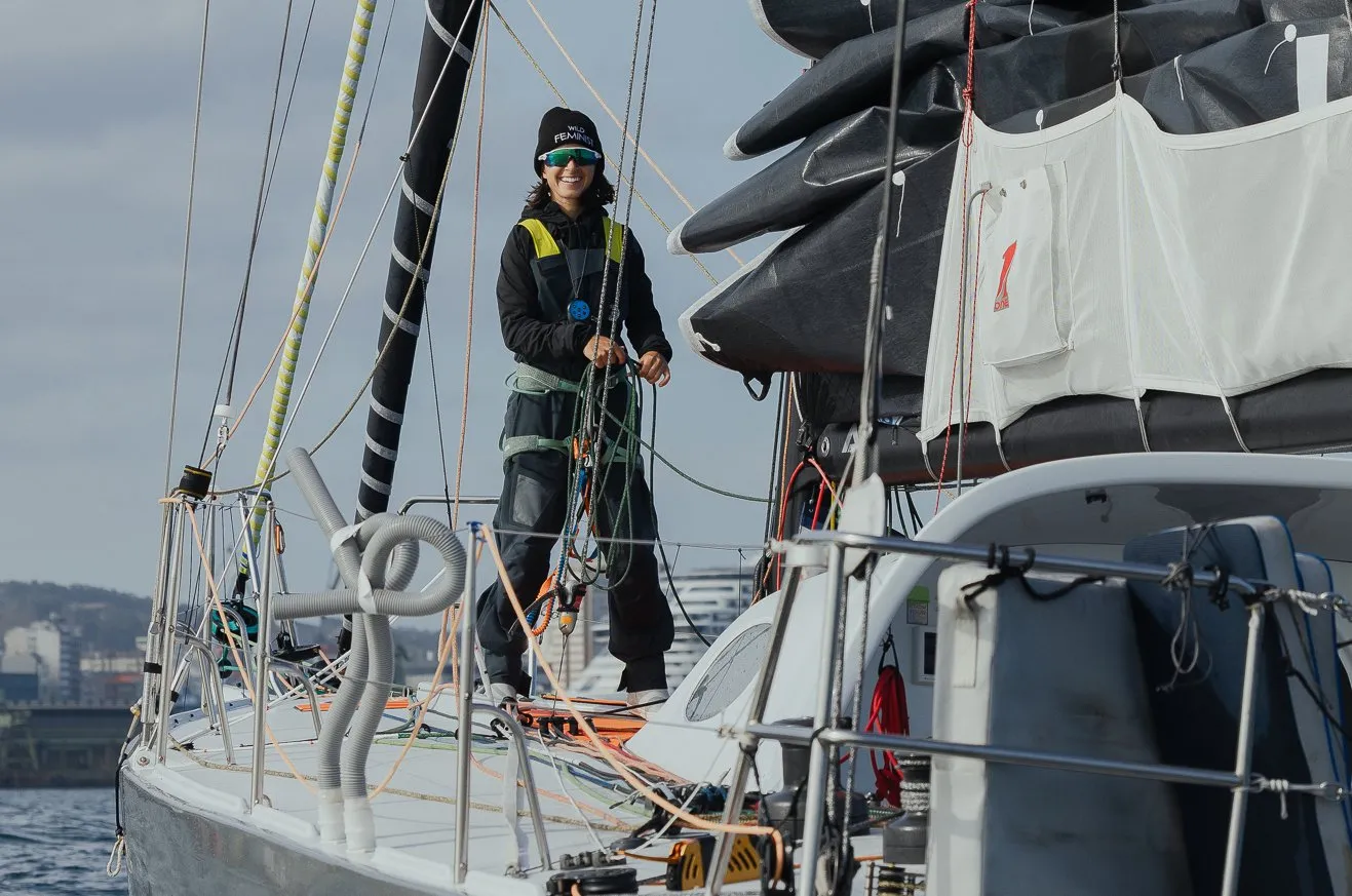 Cole Brauer and the Class40 First Light in the Global Solo Challenge